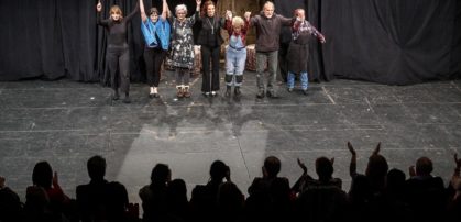 Álló taps a Nemzeti Színházban – Budapesten lépett fel a Vancouveri Magyar Színház